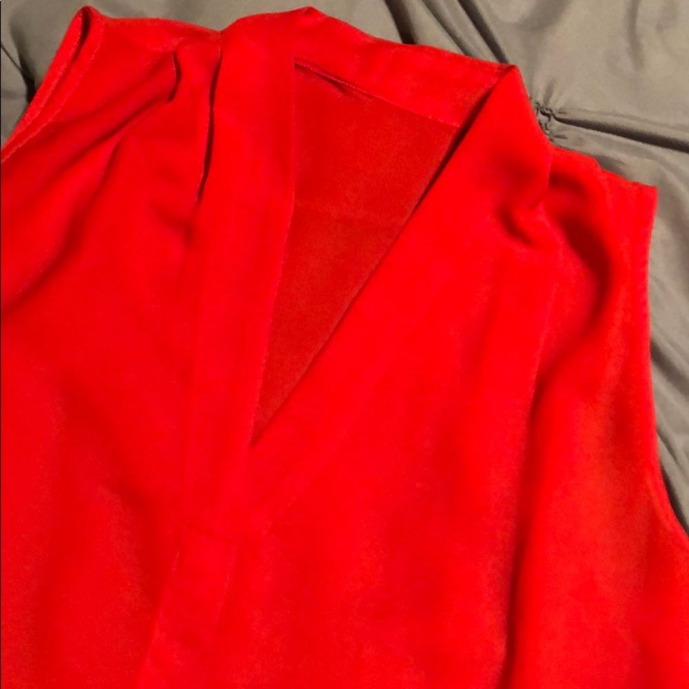 Sheer Red Tank ๐โฅ๏ธ๐ - Picture 2 of 3